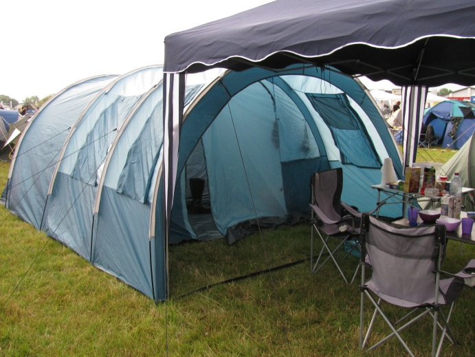 Zelt und Pavillon